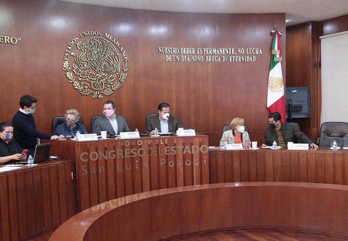 SE APRUEBA DICTAMEN PARA REFORMAR LA LEY DEL MEZCAL QUE OTORGA UN ASIENTO EN EL CONSEJO REGULADOR A LA SECRETARÍA DE TURISMO