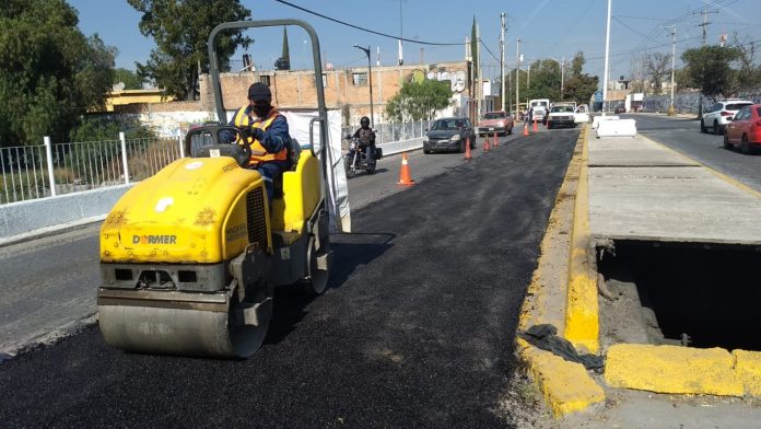 REPARACIONES EN DAMIÁN CARMONA COMO PARTE DEL PROGRAMA DE BACHEO