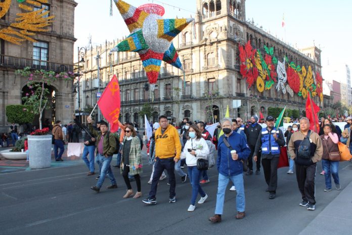 marcha SITTGE CMAP apoyo CDMX gente caminando